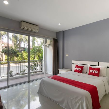 Oyo 75389 Pandora House Hotel Pattaya Eksteriør billede