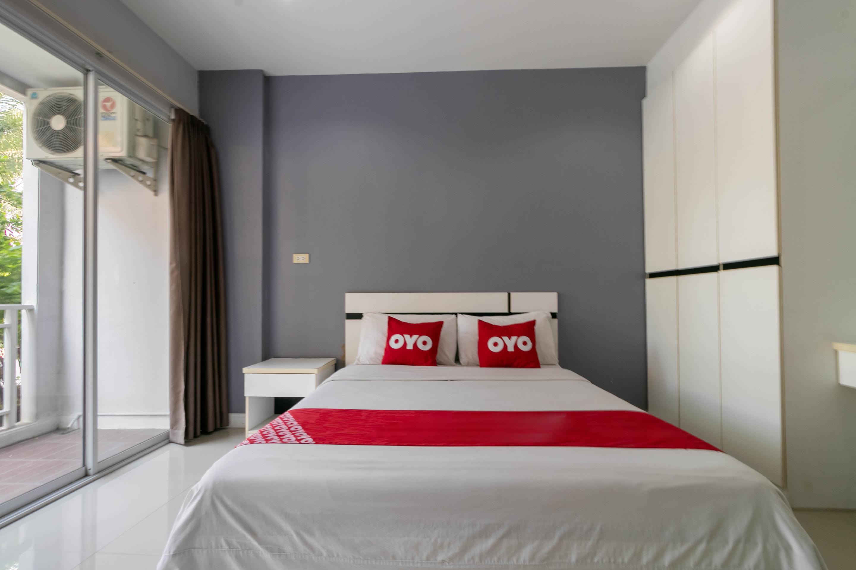 Oyo 75389 Pandora House Hotel Pattaya Eksteriør billede