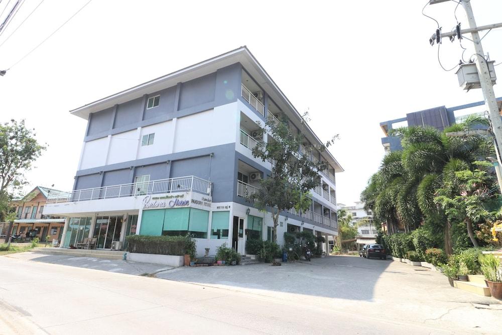 Oyo 75389 Pandora House Hotel Pattaya Eksteriør billede